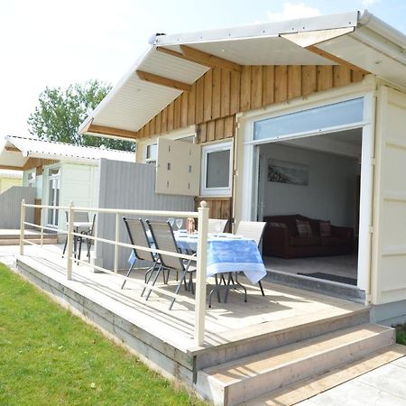 Premium Lake Lodges Chichester Buitenkant foto